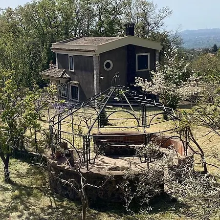 Villa Caterina, Alle Pendici Del Vulcano Etna