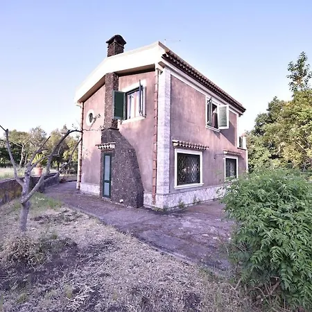 Caterina, Alle Pendici Del Vulcano Etna Villa