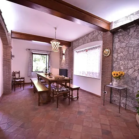 Villa Caterina, Alle Pendici Del Vulcano Etna Viagrande